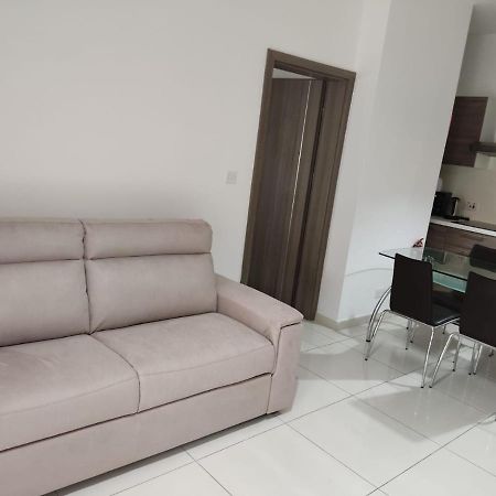 Appartamento Hampton Court, Block C, N.2 St. Paul's Bay Esterno foto