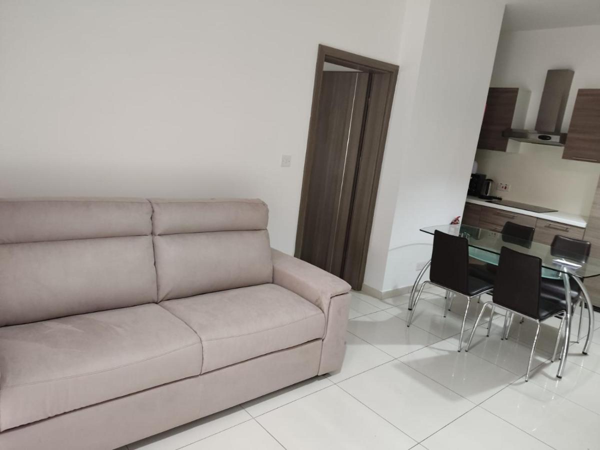 Appartamento Hampton Court, Block C, N.2 St. Paul's Bay Esterno foto
